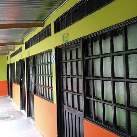 Posada La Tranquilidad Villavieja Eksteriør billede