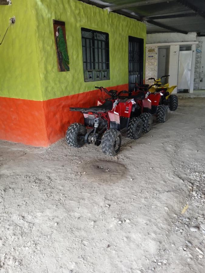Posada La Tranquilidad Villavieja Eksteriør billede